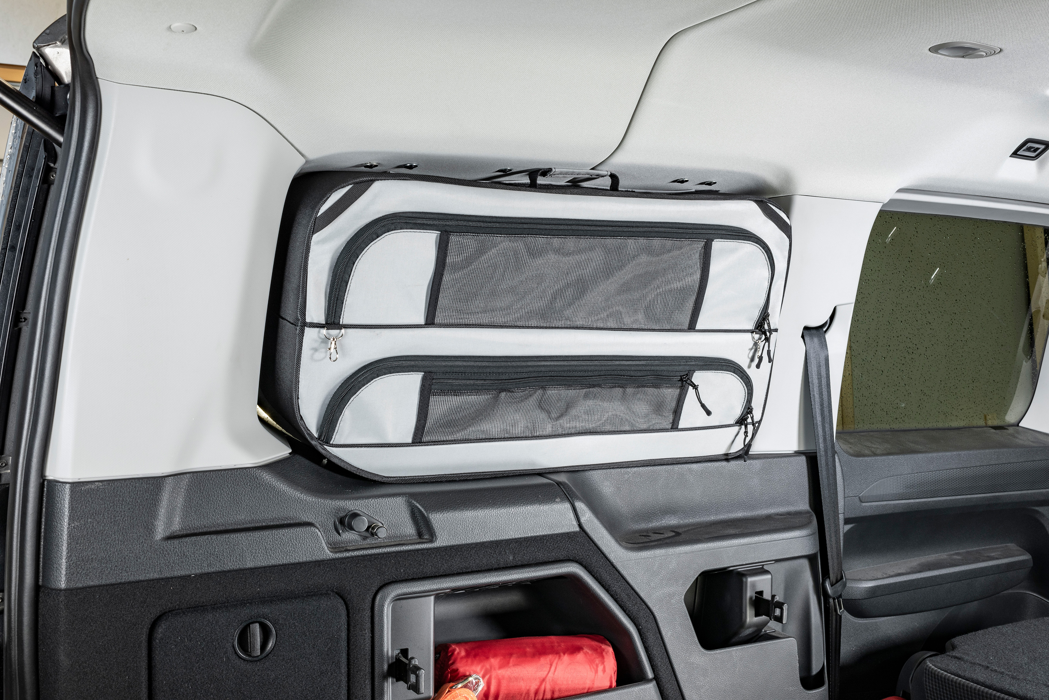 Fensterpacktasche im Set mit Paneel für VW Caddy 5 Maxi (ab 2020)/Ford Connect lang (ab 2023), Fahrerseite (links)