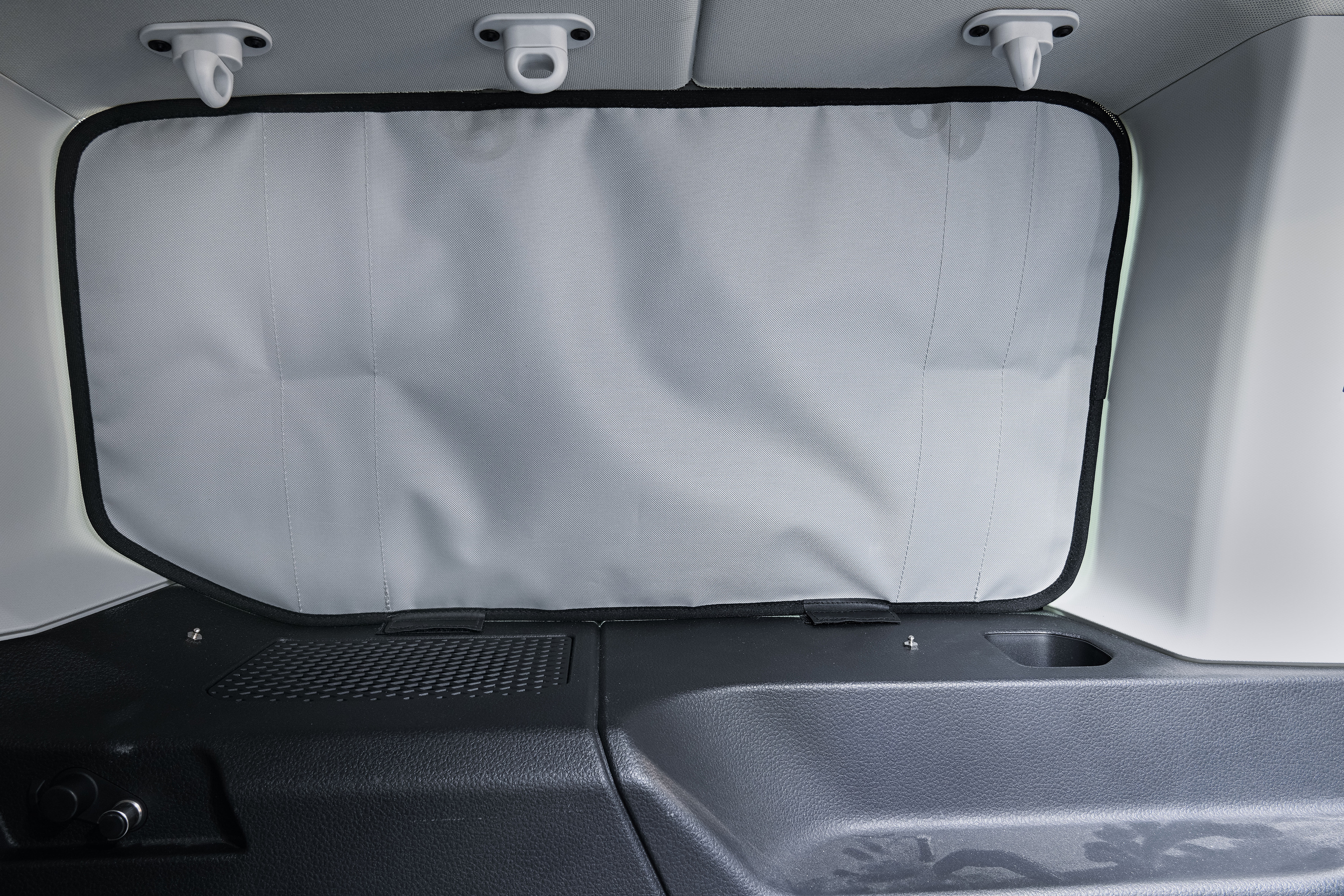 Seitenscheibenisolierung für VW Caddy 5 / Ford Connect, hinten links, innen