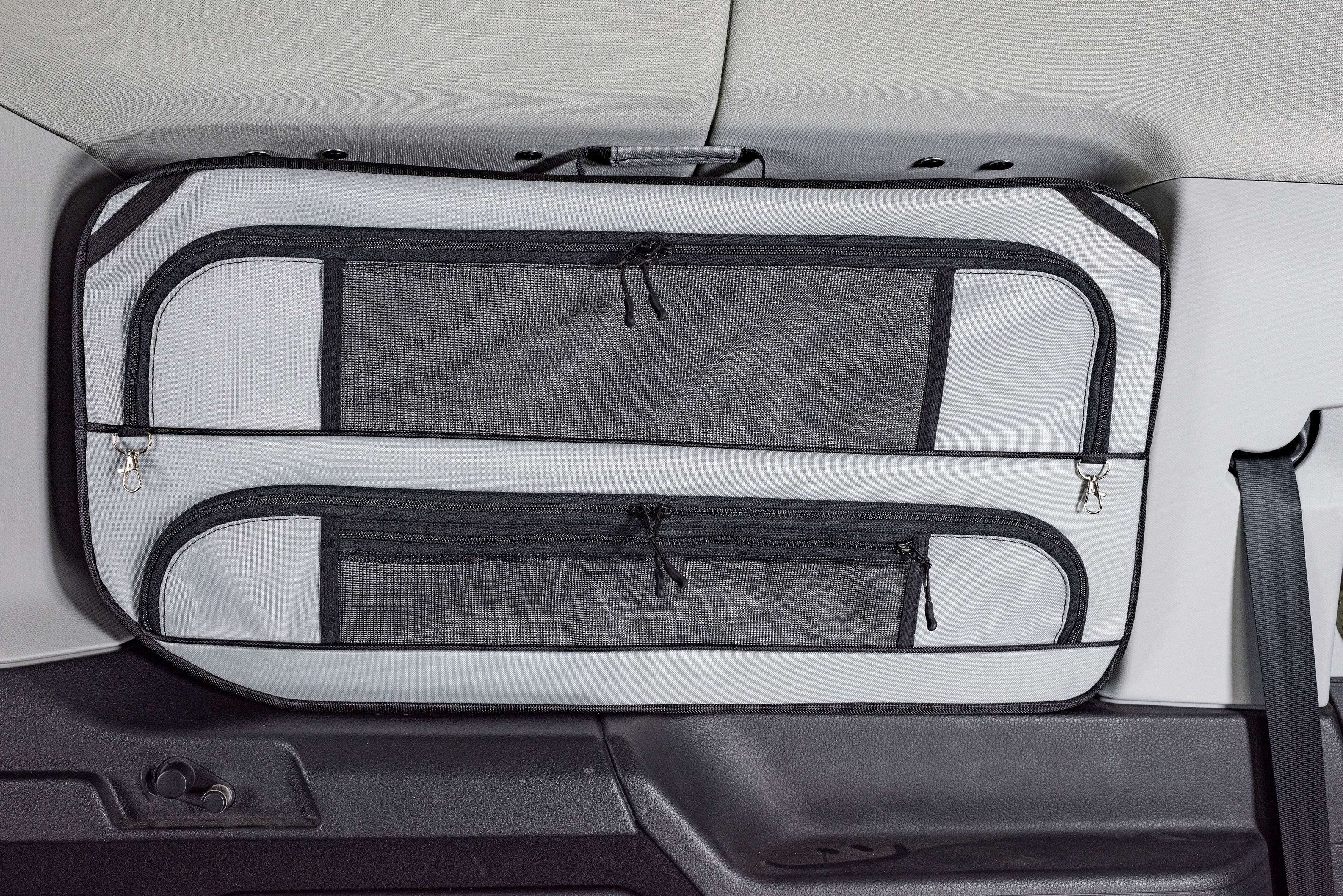 Fensterpacktasche im Set mit Paneel für VW Caddy 5 Maxi (ab 2020)/Ford Connect lang (ab 2023), Fahrerseite (links)