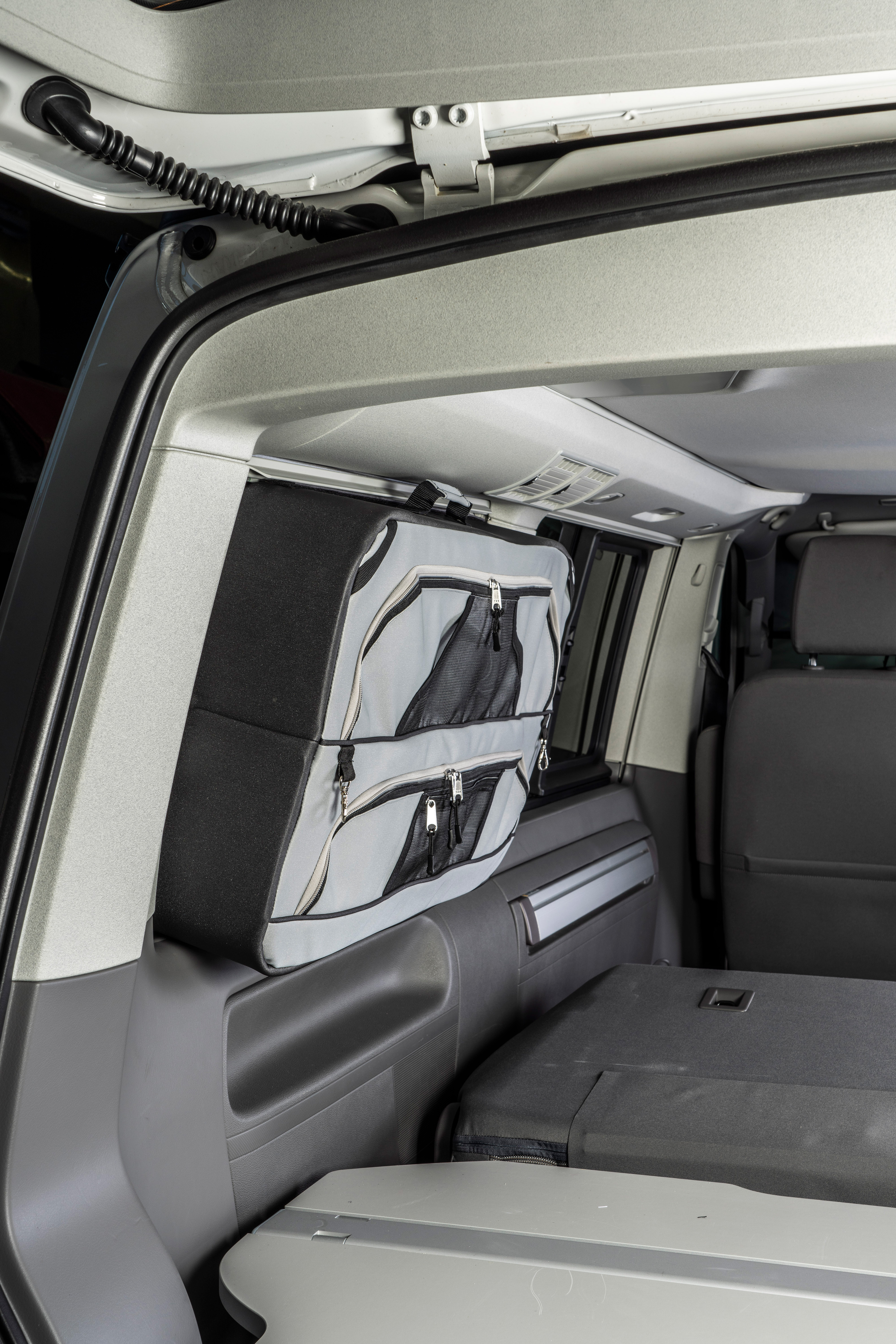 Fensterpacktasche weniger tief ohne Paneel, VW T5/T6/T6.1, Beifahrerseite (rechts) + Fahrerseite (links)